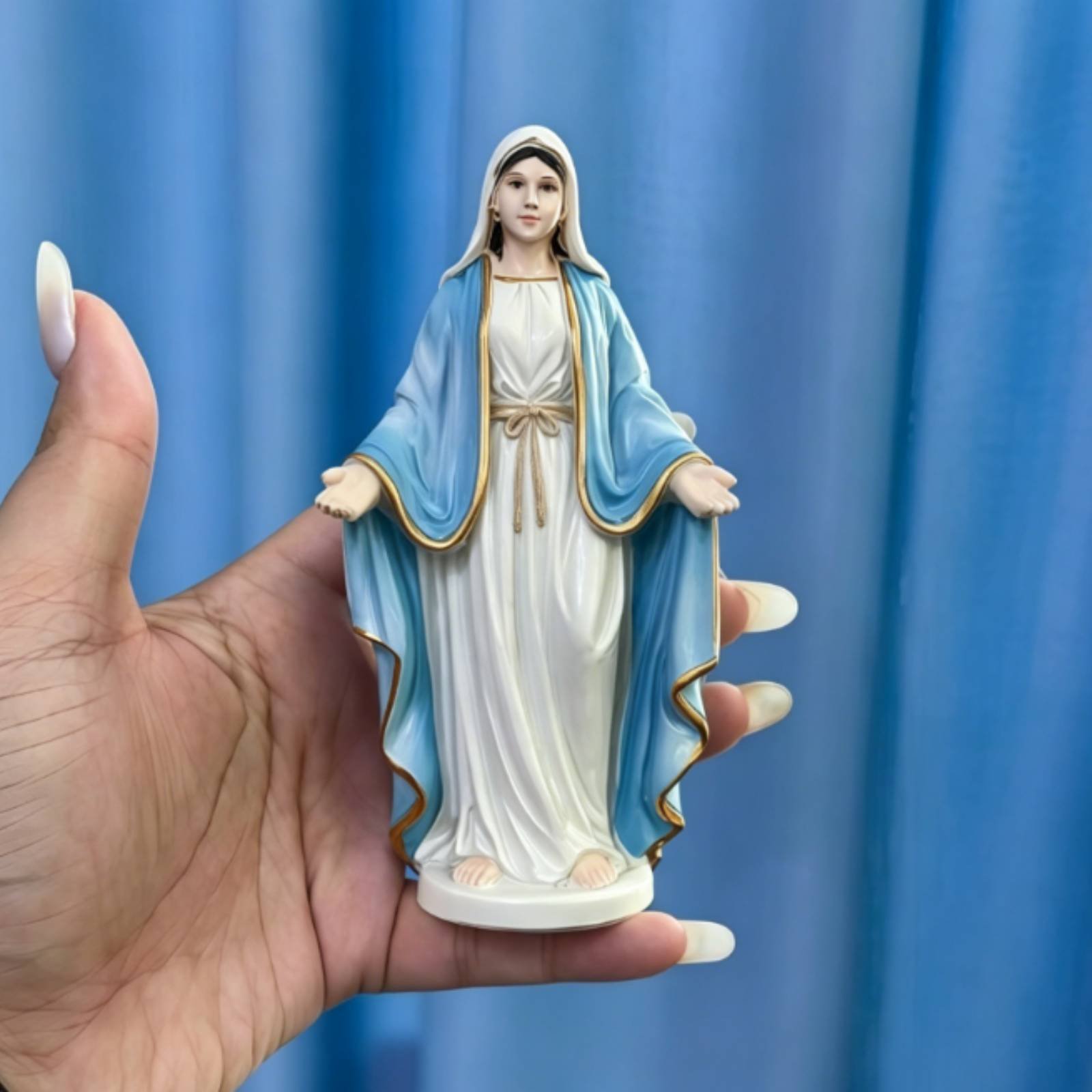 Resin Art Design - Statua Femminile in Resina Edizione Speciale,