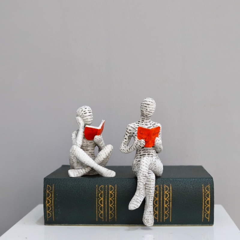 Statua Decorativa Donna Pensat - Resin Art Design recensione e prezzo